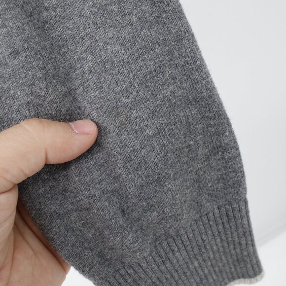 Abercrombie & Fitch Sweater Mens Medium V Neck Cotton Cashmere Wool embroidered - Picture 9 of 10